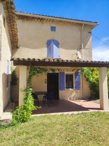 Bouchet House | Les petits volets bleus