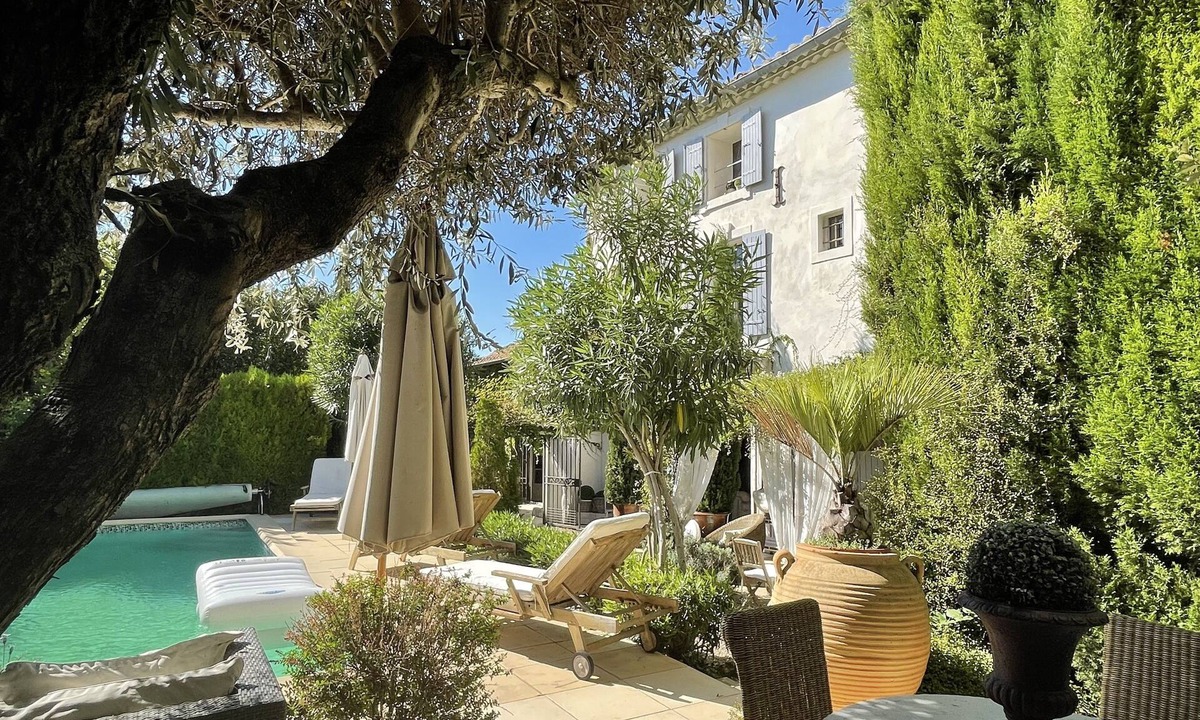 Boulbon House | LUXURIOUS 18TH CENTURY MAISON DE MAITRE - 350M2 - GARDEN - HEATED POOL