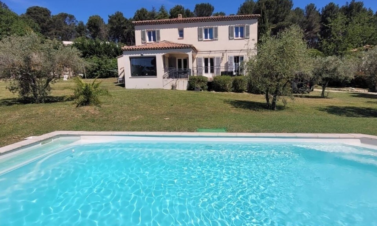 Bouc-Bel-Air Villa | Magnificent bastide in Provence, swimming pool, near Aix, with view, calm,shop 5 min