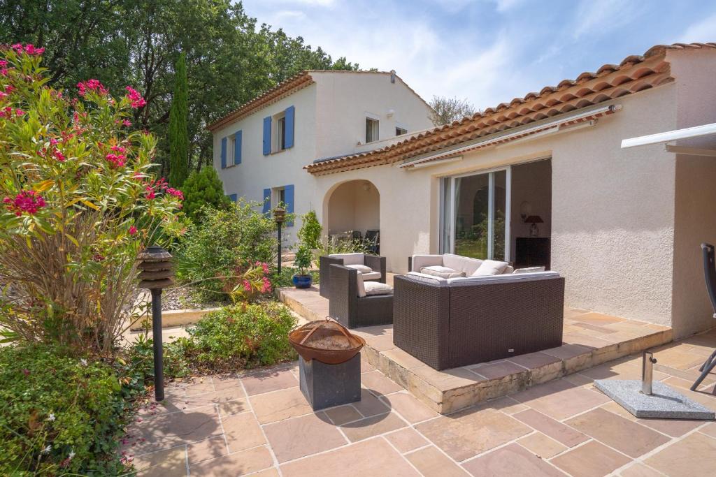 Saint-Cannat Villa | Maison des lavandes