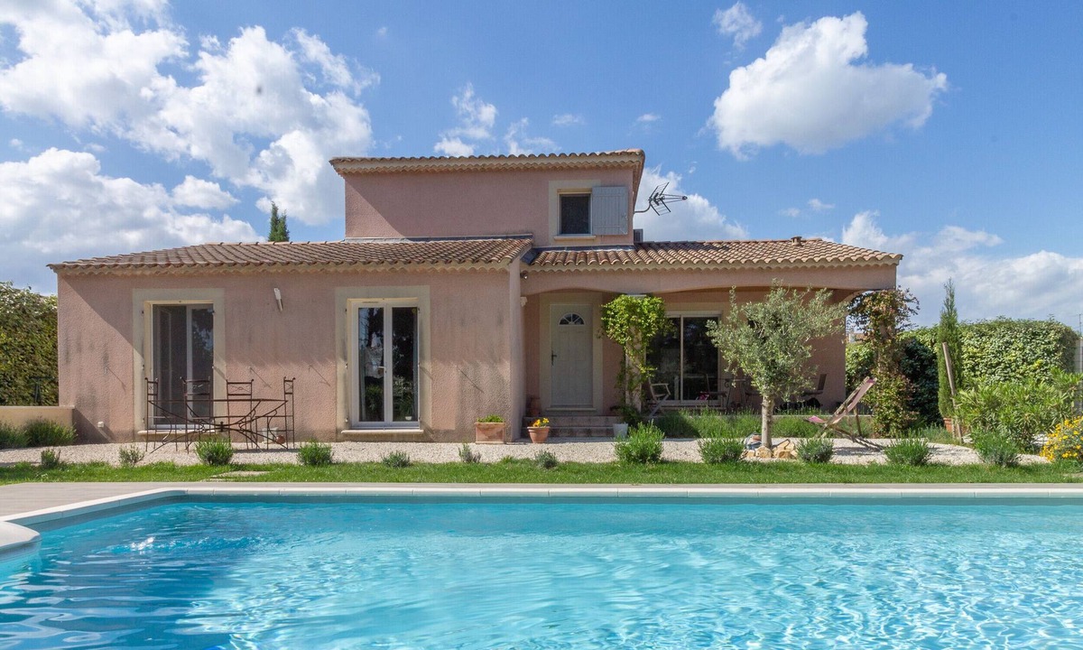 Chateaurenard Villa | Maison du Barret - Beautiful holiday home in Chateaurenard