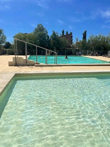 Saint-Saturnin-les-Avignon House | Maison confortable Saint-Saturnin