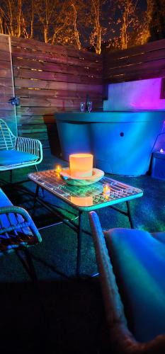 Allauch Apartment | Maison Plus Belle La Nuit avec jacuzzi privé