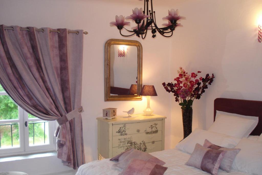 Paluds de Noves Bed & Breakfast | Mas De La Coucourde