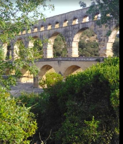 Remoulins Apartment | Meublé pont du Gard 4 personnes