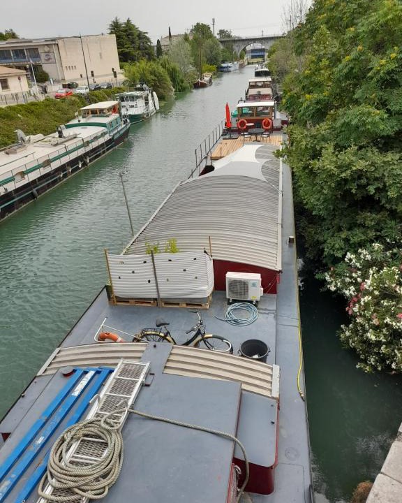 Beaucaire Bed & Breakfast | Péniche Chopine