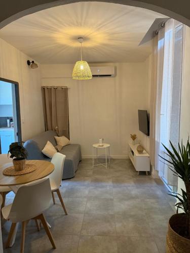 Pertuis Apartment | Pertuis Appartement en rez-de-villa avec jardin privatif et parking