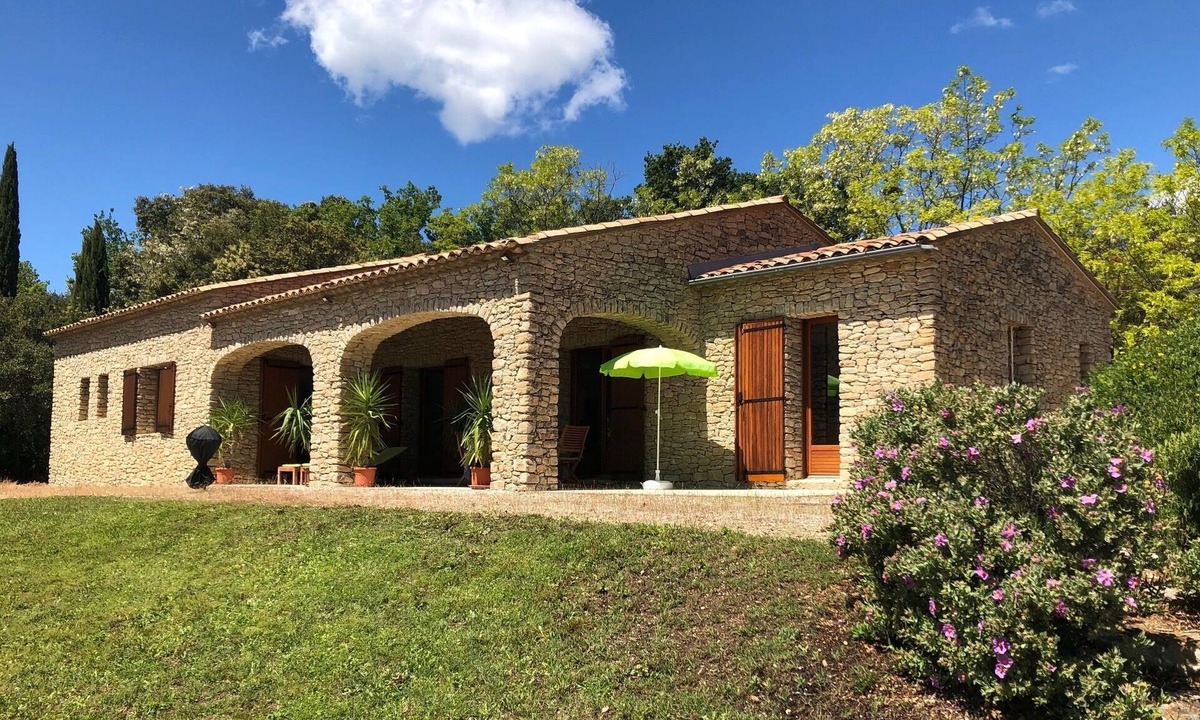 Lioux Other | Provencal farmhouse with pool and large garden, quiet