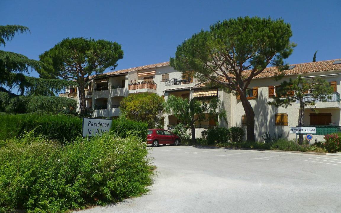 Saint-Cyr-sur-Mer Apartment | Provence Village 460.4