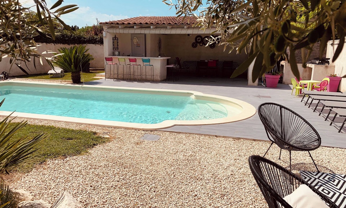 Mouries Villa | Quiet villa in charming Provence village