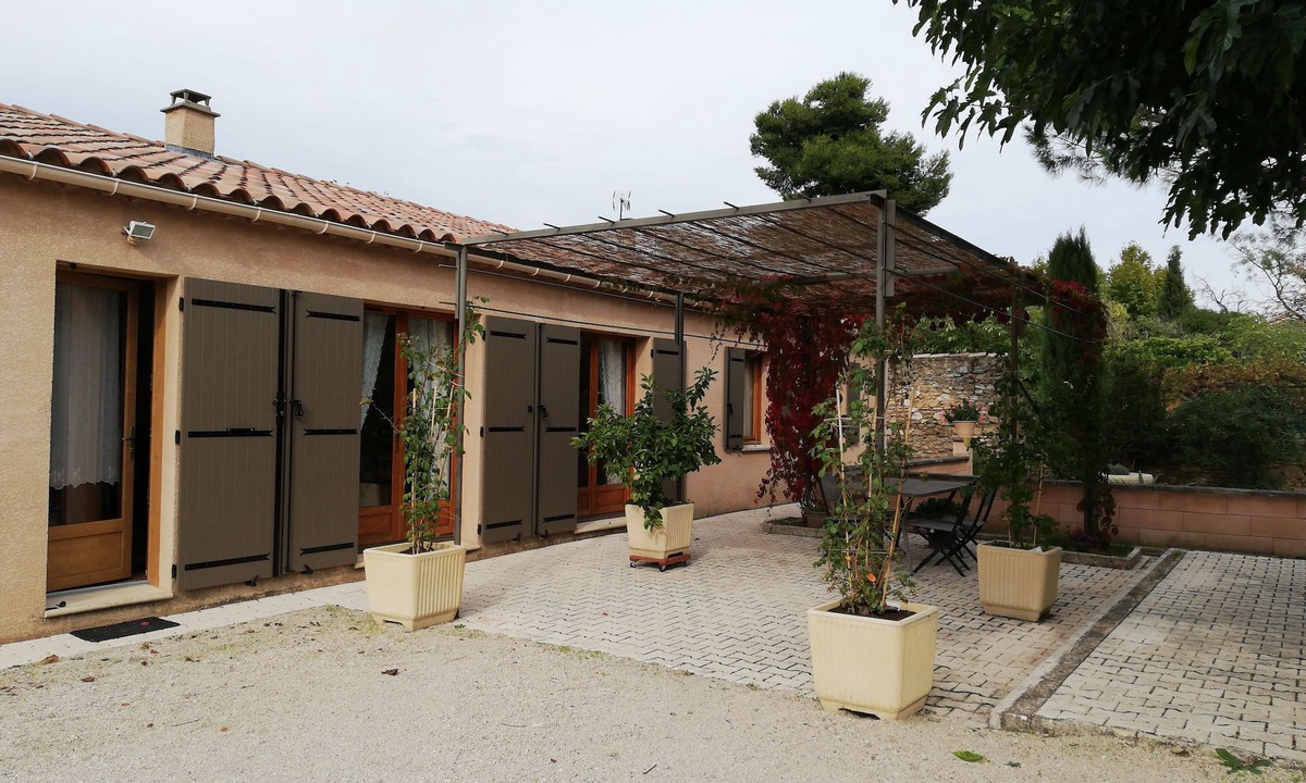 Robion House | Rent House 80 m2 in village at the foot of the Luberon