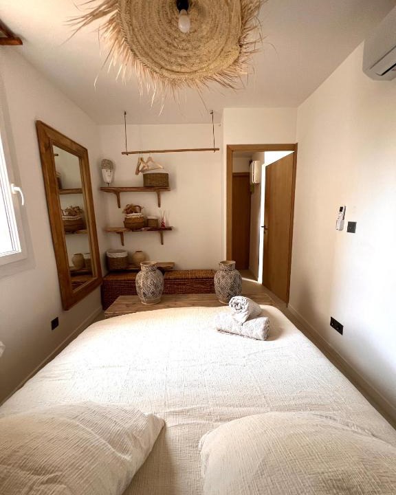 1st Arrondissement Apartment | Séjour marseillais - Penthouse vieux port climatisé