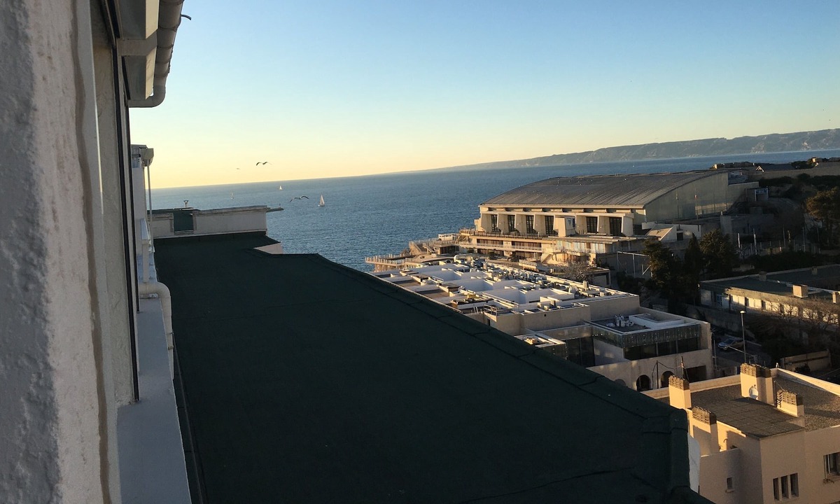 Le Pharo Apartment | Sea and city view - Quiet and bright