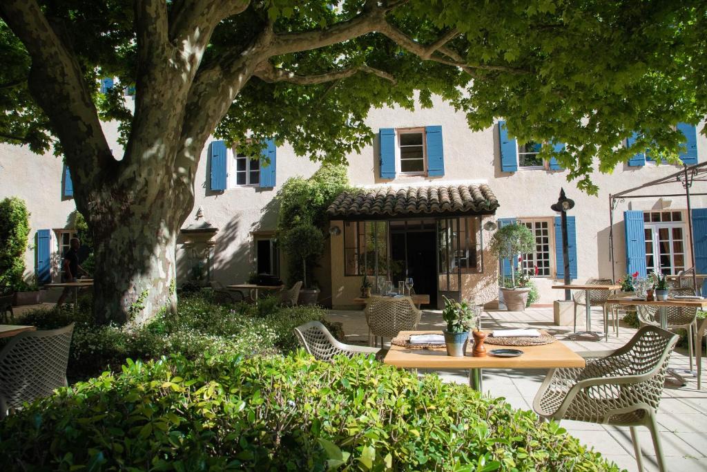 Gigondas Hotel | Société Hôtelière de Montmirail