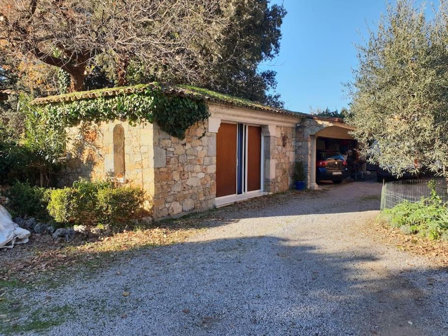 Draguignan Apartment | Studio provençal