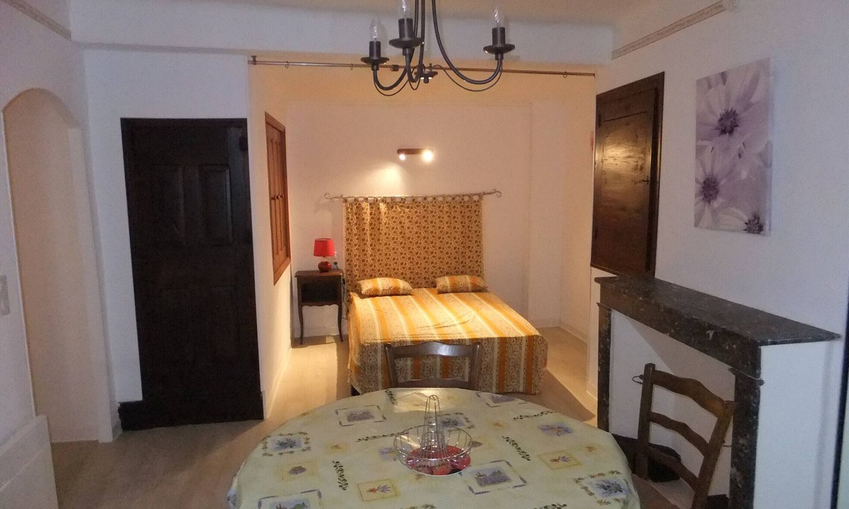 Moustiers-Sainte-Marie Apartment | studio rental in Moustiers sainte marie