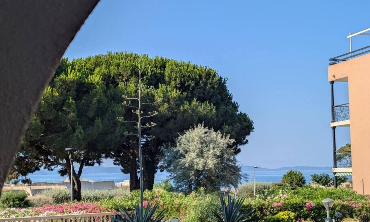 Miramar Apartment | Studio Vue d'or - 50 m from Miramar beach
