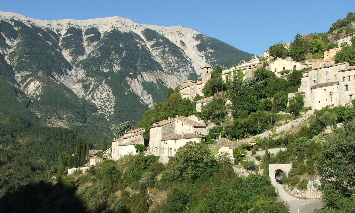 Faucon Apartment | Studio with mountain view