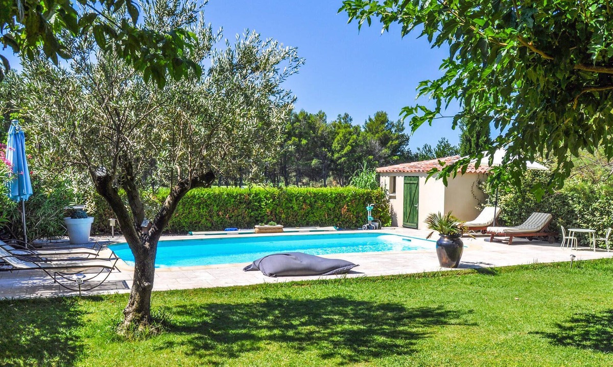 Vedene House | Stunning home in Vedène with WiFi