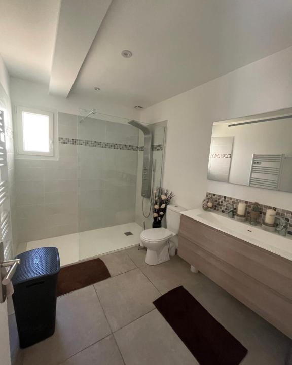 Manosque House | Suite 16m2 indépendante dans villa