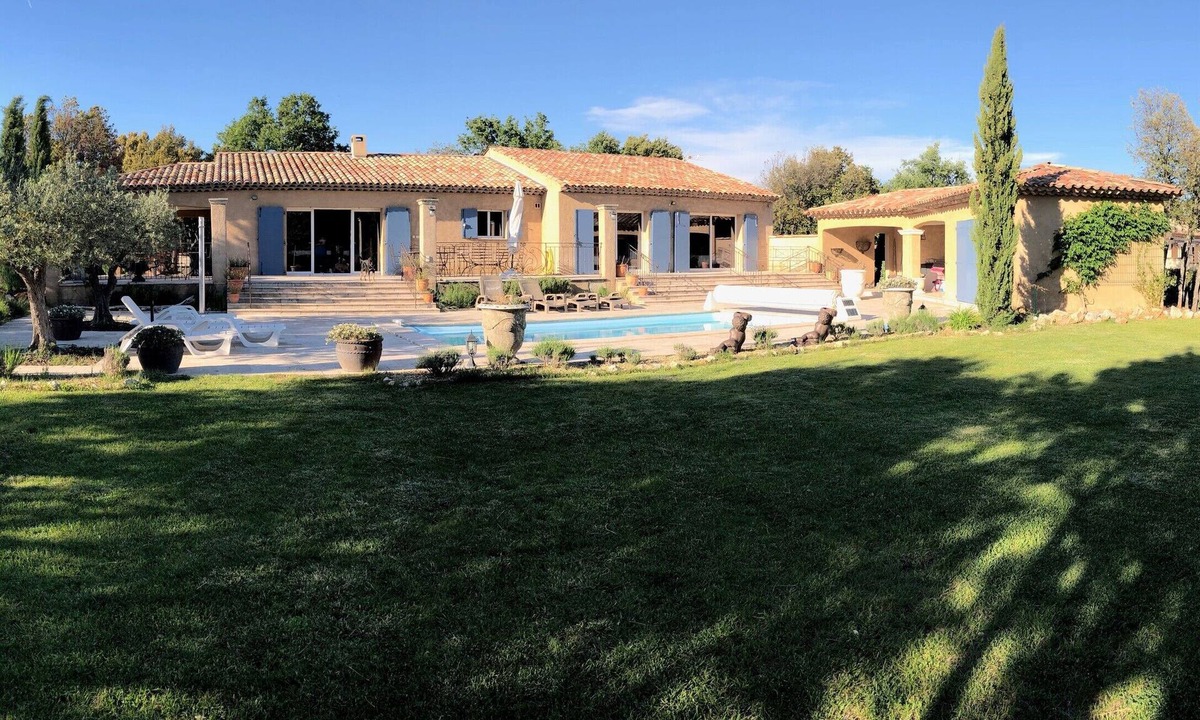 Regusse Villa | Superb house; magnificently decorated and furnished