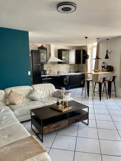 Saint-Lambert Apartment | Superbe T3 proche Vieux-Port et plages
