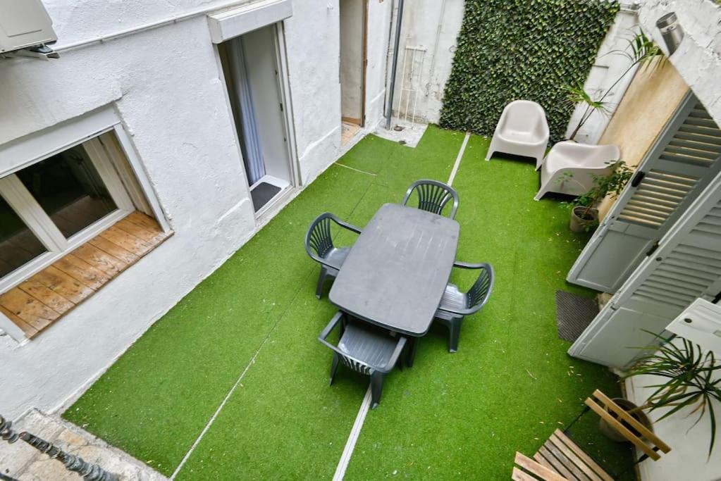 Menpenti Apartment | THIBAUD - T4 terrasse à 15 min à pied du Métro