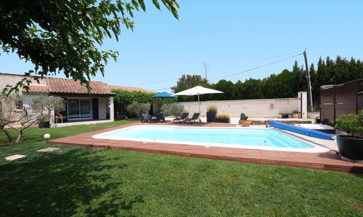 Mouries Ski Chalet | Vacation rental house with pool MOURIES LS1-312