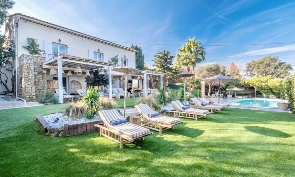 Cote d'Azur- French Riviera Villa | Villa a 3 km de Saint-tropez Avec Piscine Chauffée
