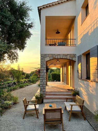 Cote d'Azur- French Riviera Apartment | Villa Argonaute