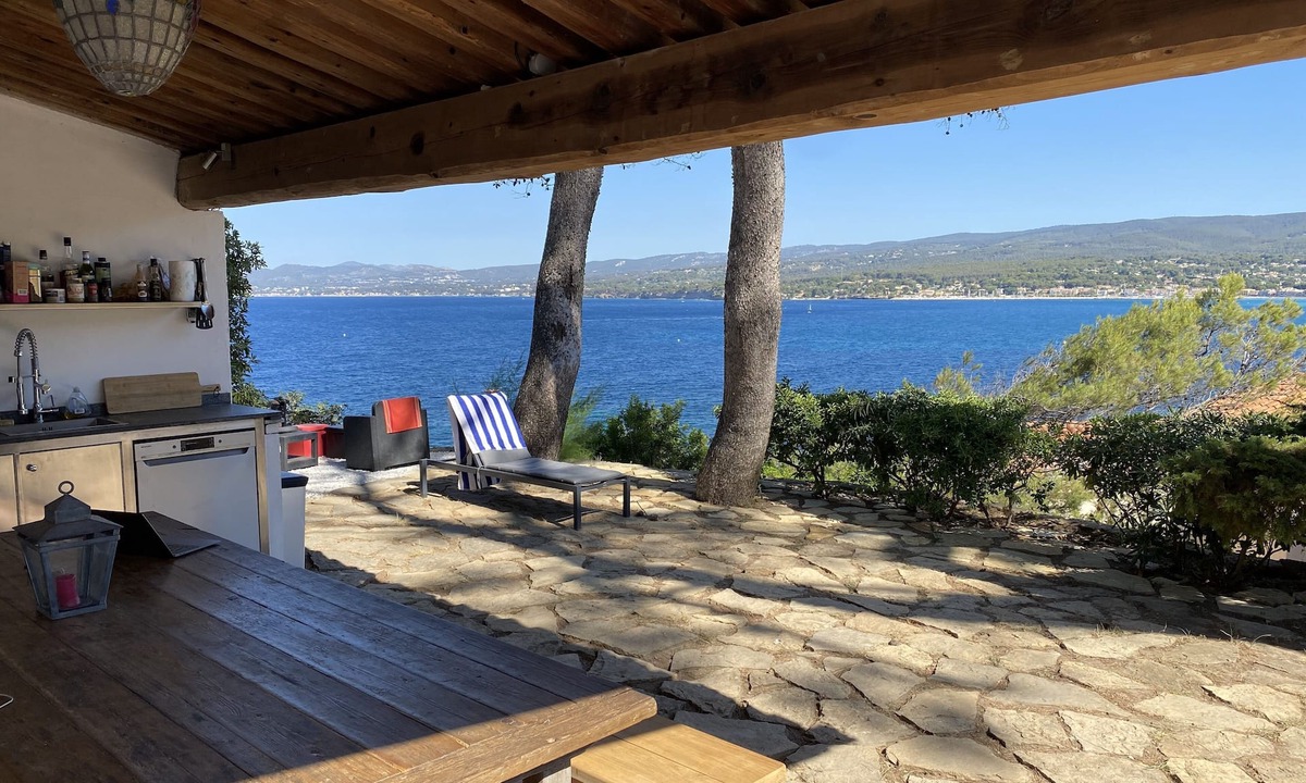 La Madrague Villa | VILLA AT THE FRONT OF THE SEA - BEACH 50 meters away!