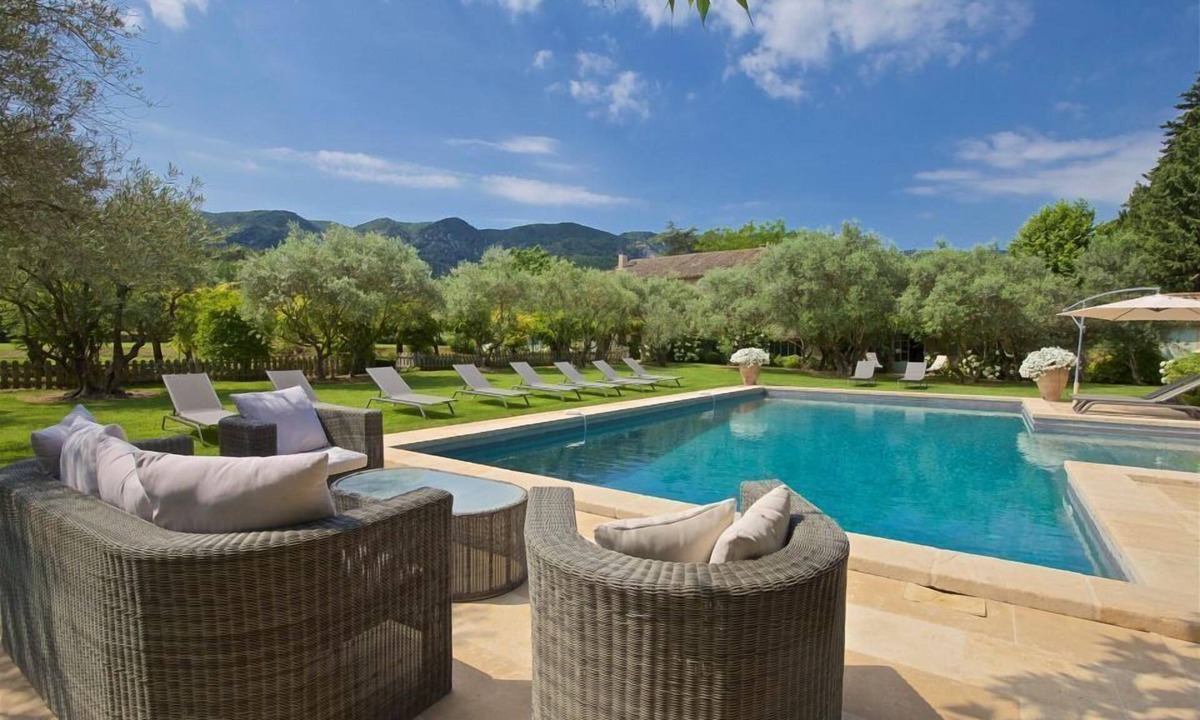 Oppede Villa | Villa Glycine - Six Bedroom Villa, Sleeps 11