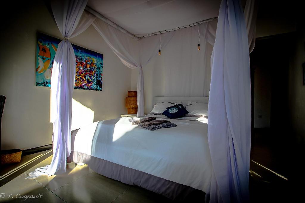 Batu Bolong House | Villa Impian