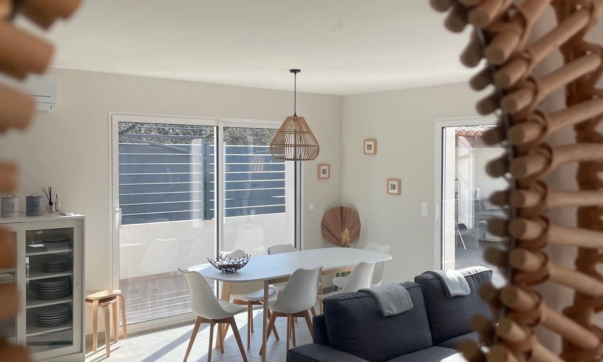 Alleins Villa | Villa Moderne Entre Luberon et les Baux