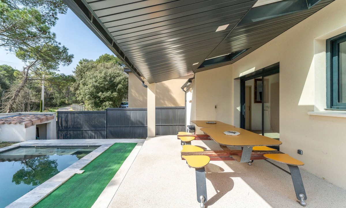 Mondragon Villa | Villa 'Sérénity 10 Pers Maxi' with WIFI, private pool, private terrace and air conditioning