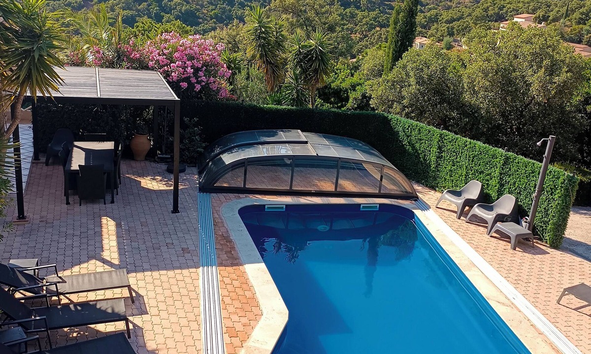 Rayol-Canadel-sur-Mer Villa | Villa with sea view, heated pool 3 or 5 bedrooms (6-8 people) quiet wifi