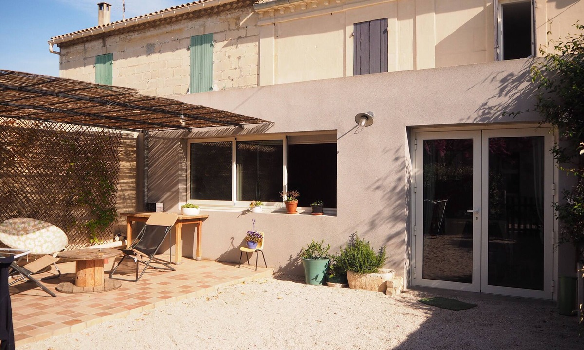 Rognonas House | Village house with nice exterior!