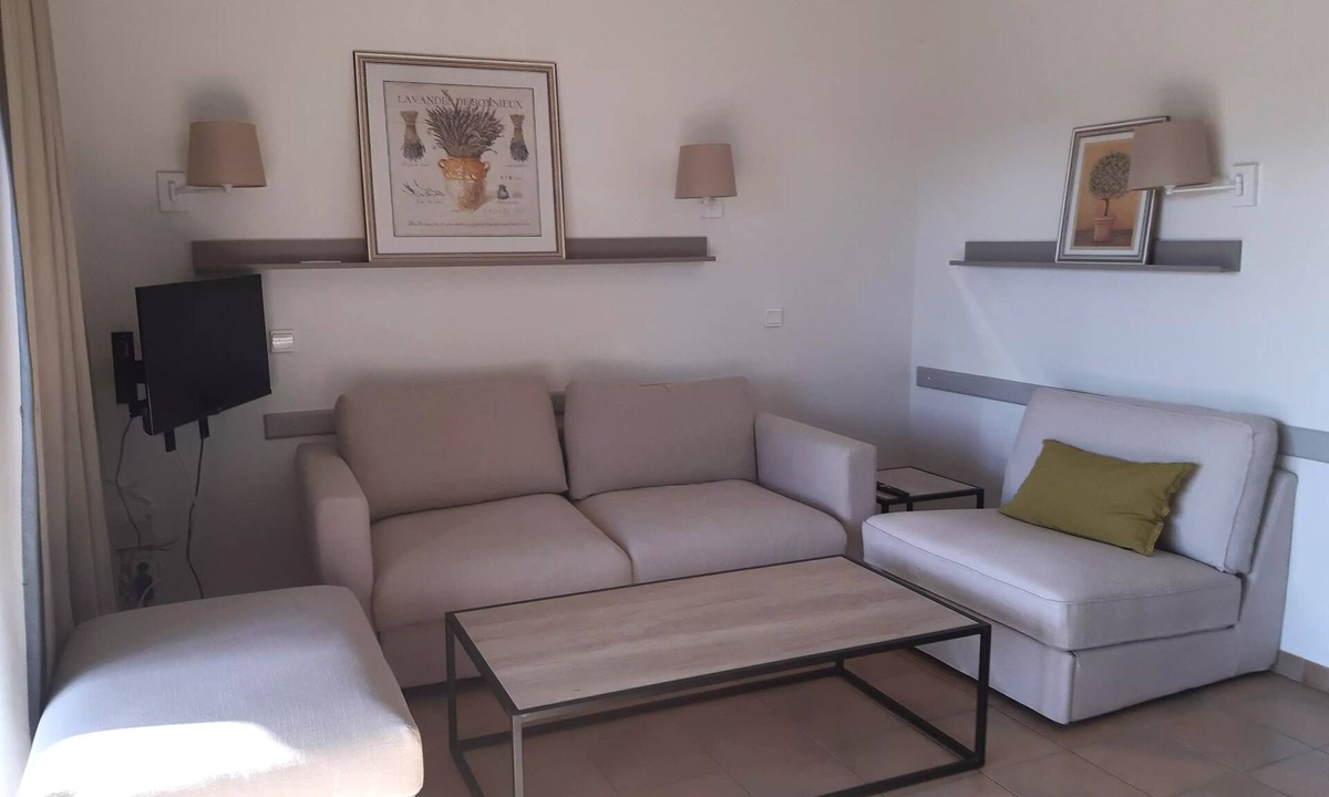 Pont Royal Apartment | Village Pont Royal in Provence - maeva Home - 3 room apartment for 6 people - Prestige
