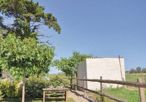 2 bedroom accommodation in Le Sambuc