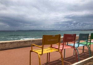2-room apartment with parking near the beach