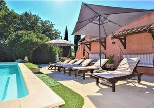 3 bedroom accommodation in Mondragon
