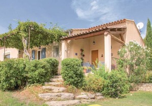 4 bedroom accommodation in Goult