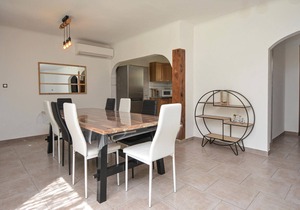 4 bedroom accommodation in Le Sambuc
