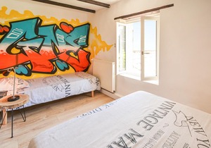 4 bedroom accommodation in Pujaut