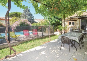 4 bedroom gorgeous home in Pujaut