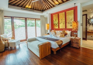 Absolute 1 Bedroom Beach Front Villa in Pabean Beach;