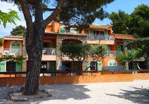 APARTMENT T2 * 4 p 10m from the BEACH with SEA VIEW & HEATED SWIMMING POOL (6)