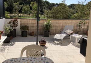 Appartement Pour 2+2 Personnes Avec Terrasse et Piscine