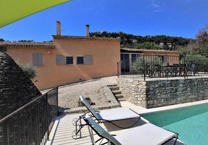 Beautiful home in Saignon with Outdoor swimming pool and 4 Bedrooms
