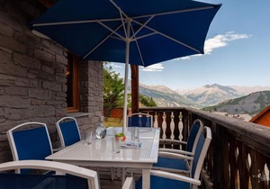 Chalet, view valley, terrace, fireplace or stove, tv, ski locker, 80m², Pra Loup